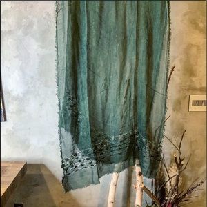 Earthy cotton scarf in forest green unisex